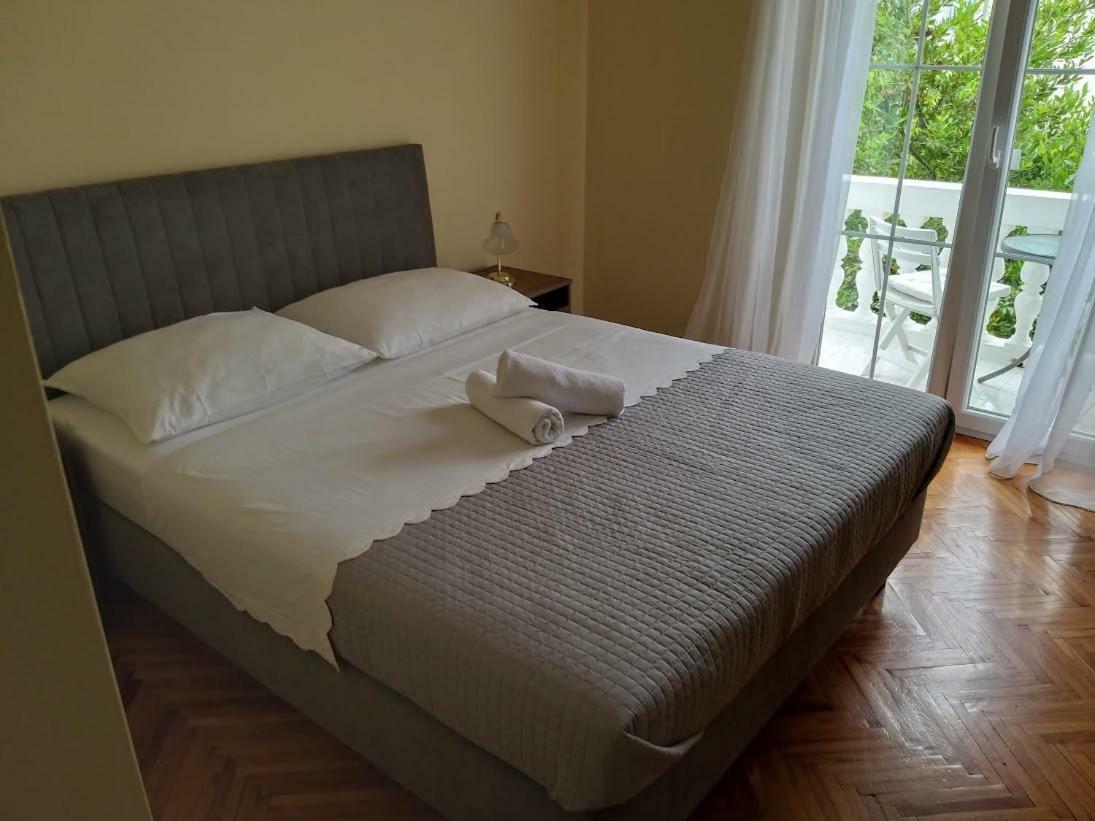 Apartment And Rooms Villa Kolonada Vodice Extérieur photo